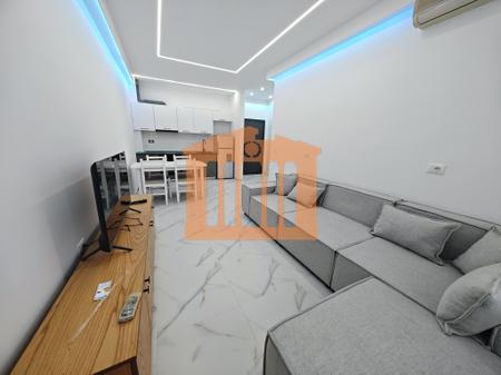 APARTAMENT 1+1 NE QENDER DURRES, PER SHITJE!