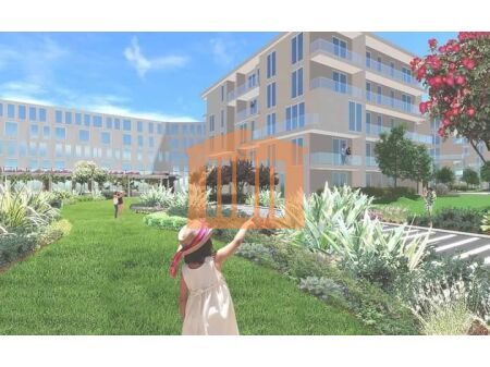 APARTAMENT 2+1 NE CURRILA DURRES ,PER SHITJE !