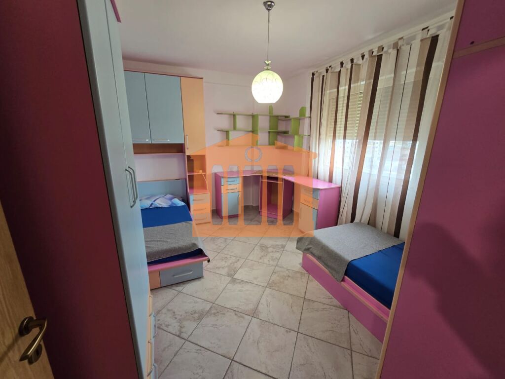 APARTAMENT 2+1 NE VOLLGA  DURRES, PER QIRA !