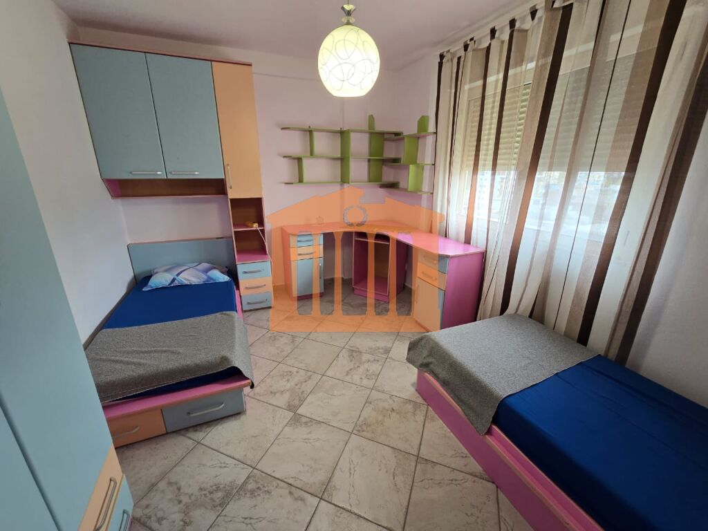 APARTAMENT 2+1 NE VOLLGA  DURRES, PER QIRA !