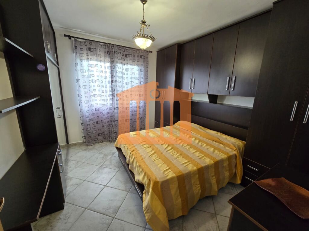 APARTAMENT 2+1 NE VOLLGA  DURRES, PER QIRA !