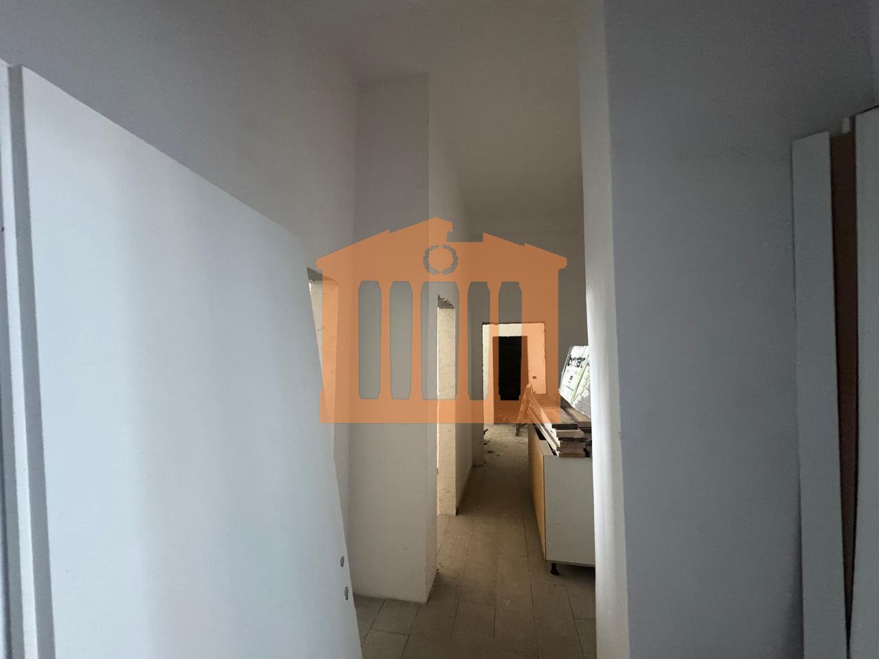 PESE DUPLEX-E NE PLAZH,DURRES PER SHITJE !