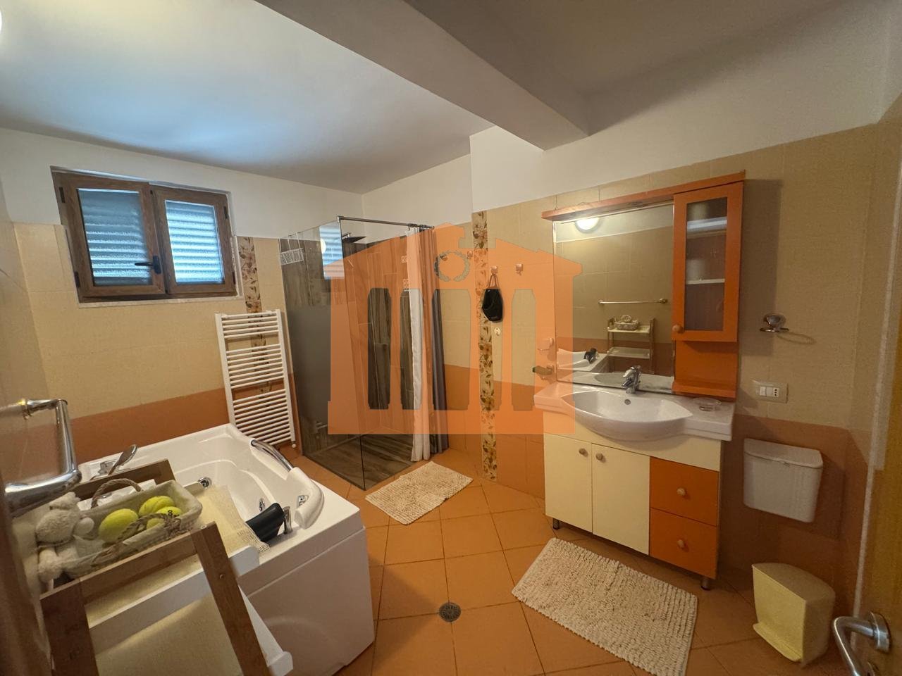 APARTAMENT 2+1+2 +DEPO+VERANDE, ME PAMJE DETI, NE VOLLGA DURRES, PER SHITJE !