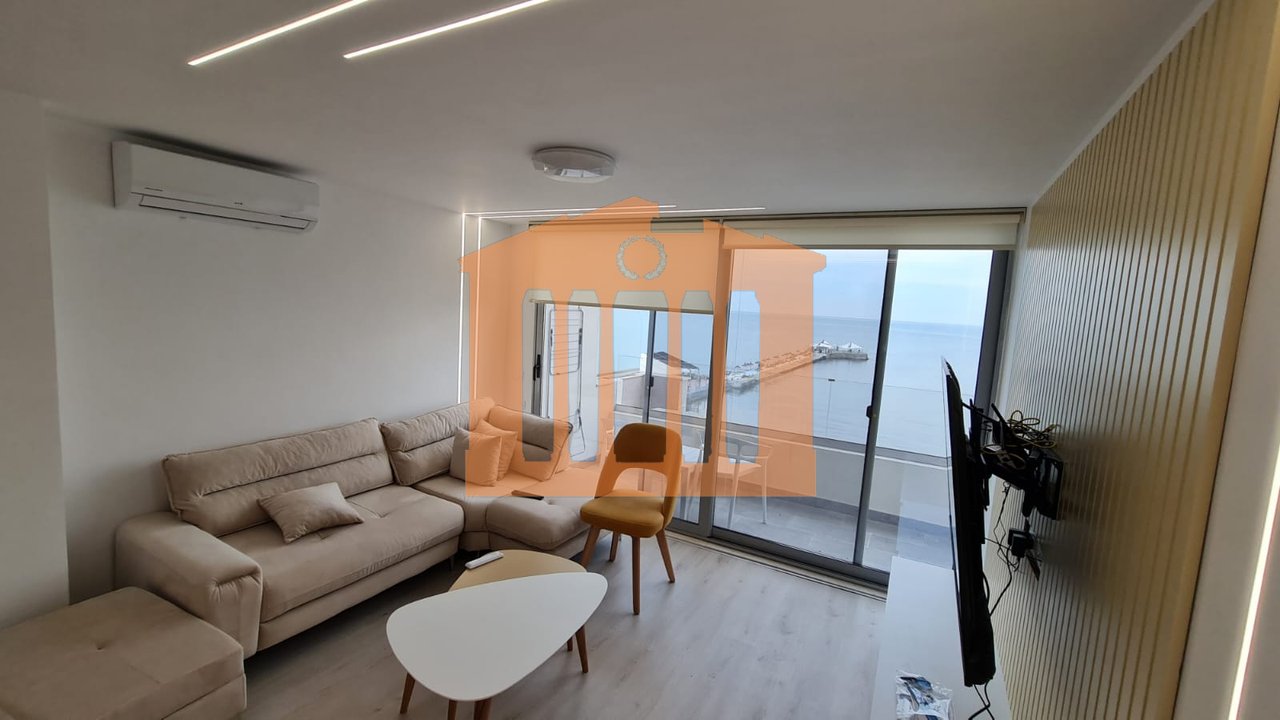 DUPLEX ME PAMJE DETI NE PLAZH PER SHITJE !