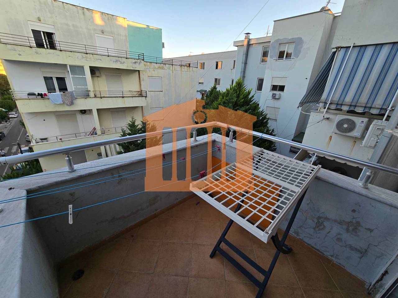 APPARTAMENTO 1+1 CON VISTA MARE A KAVAJË ROCK IN VENDITA!