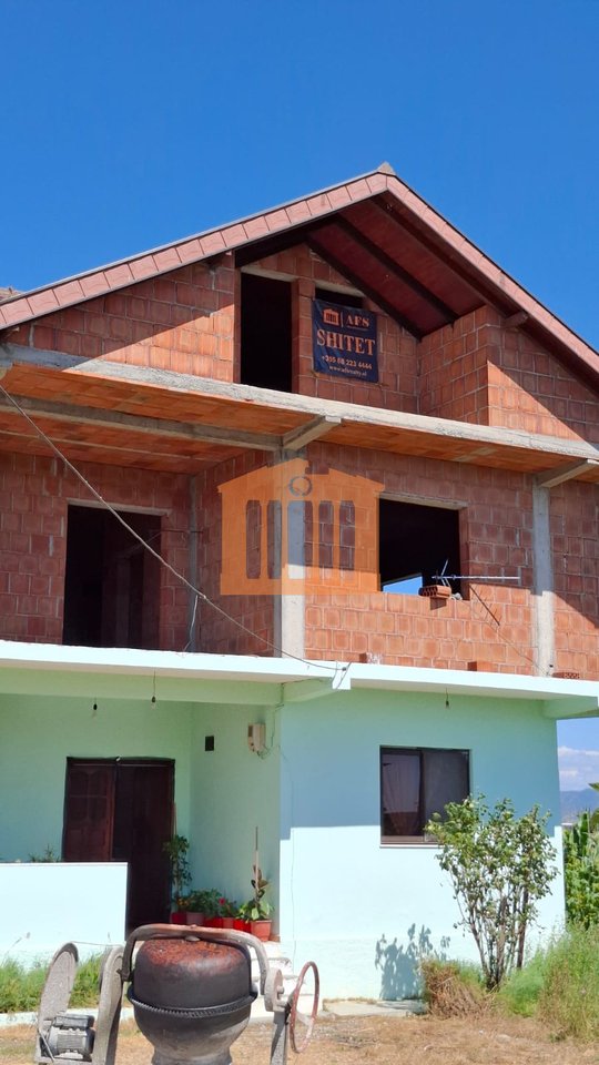 VILLA NELL'AREA DI DURRËS, IN VENDITA!