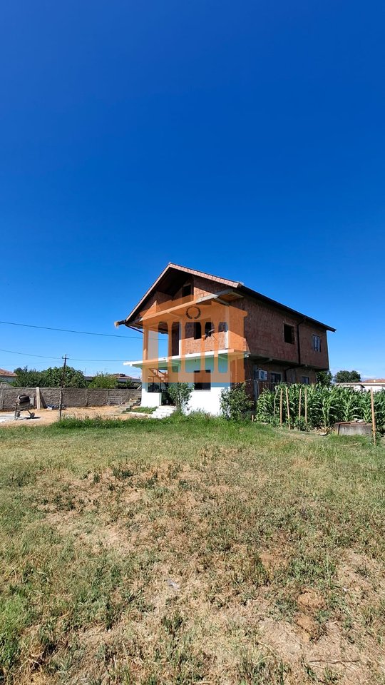 VILLA NELL'AREA DI DURRËS, IN VENDITA!
