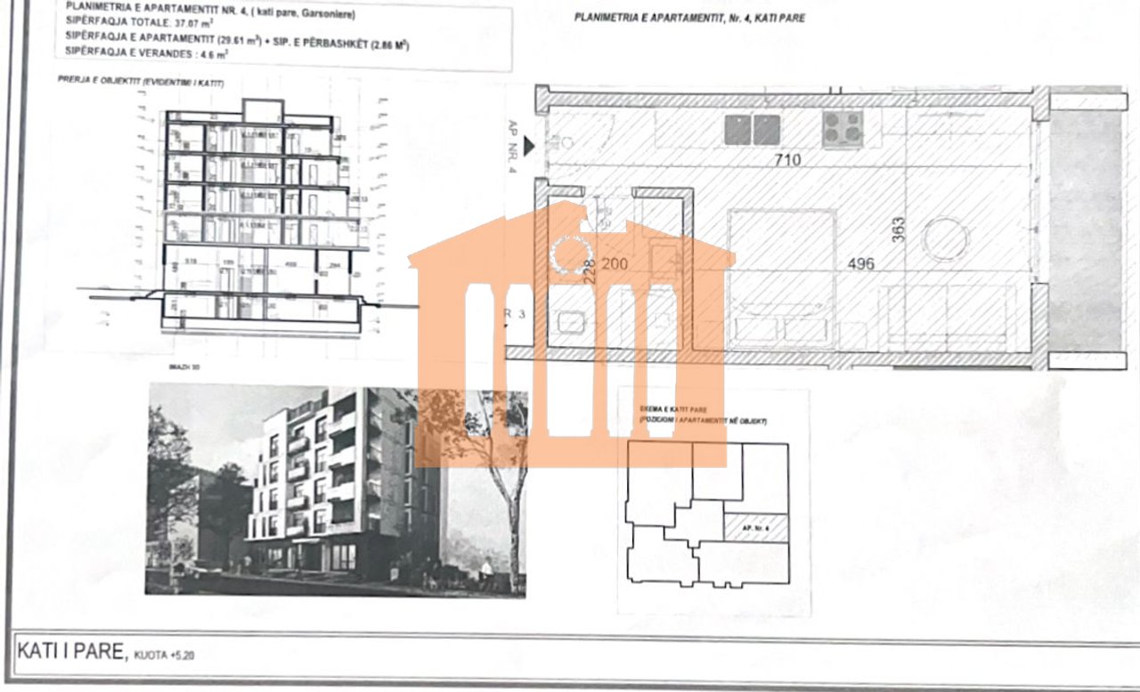 AMPIO MONOLOCALE IN VENDITA!