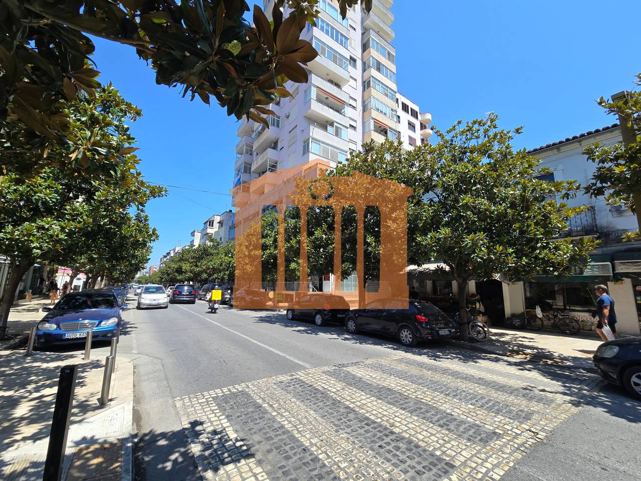 BUSINESS PREMISES IN THE CENTER OF DURRES FOR SALE!