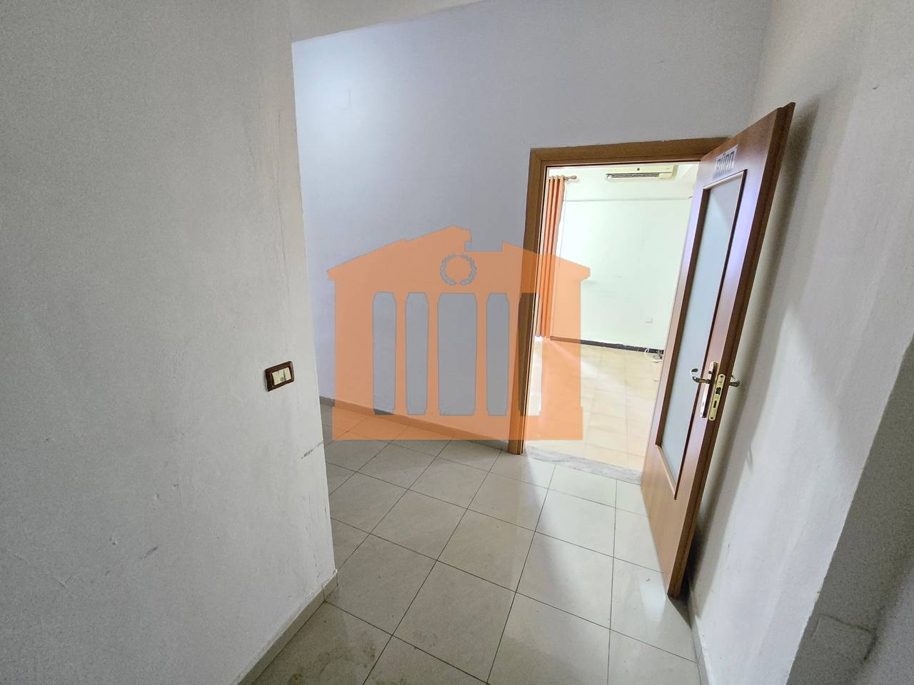 AMPIO MONOLOCALE IN CENTRO IN AFFITTO!