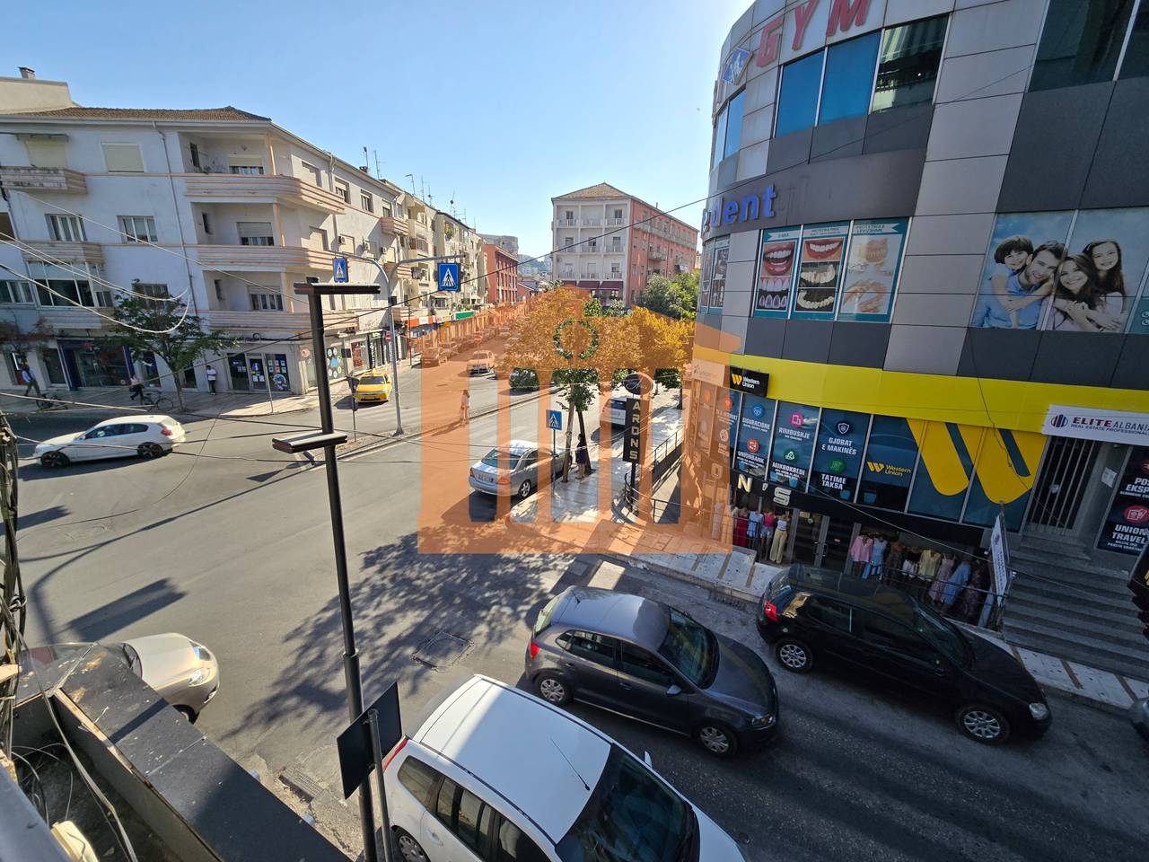 AMPIO MONOLOCALE IN CENTRO IN AFFITTO!
