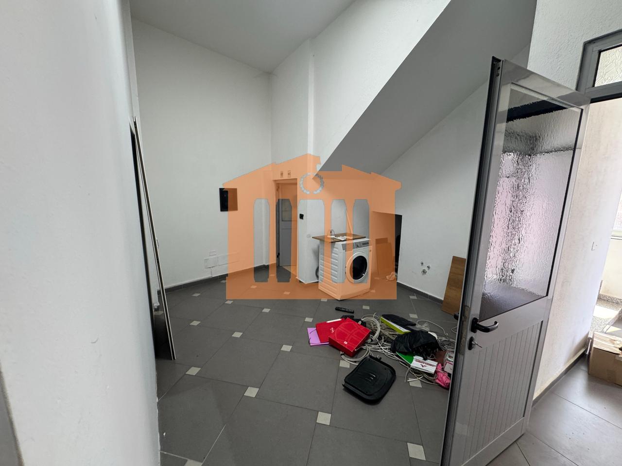 BUSINESS PREMISES ON RING ROAD DURRES, FOR RENT!