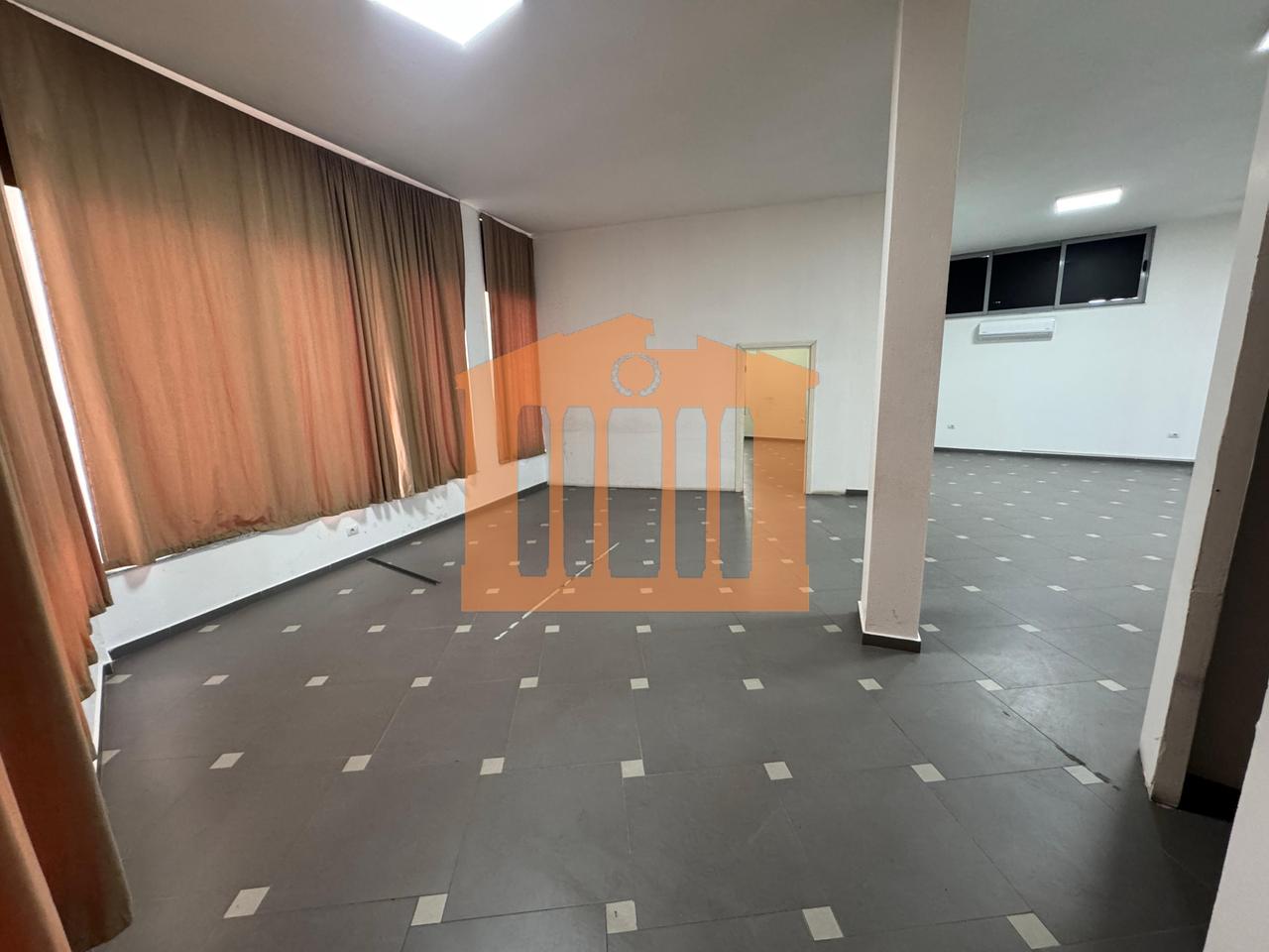 BUSINESS PREMISES ON RING ROAD DURRES, FOR RENT!