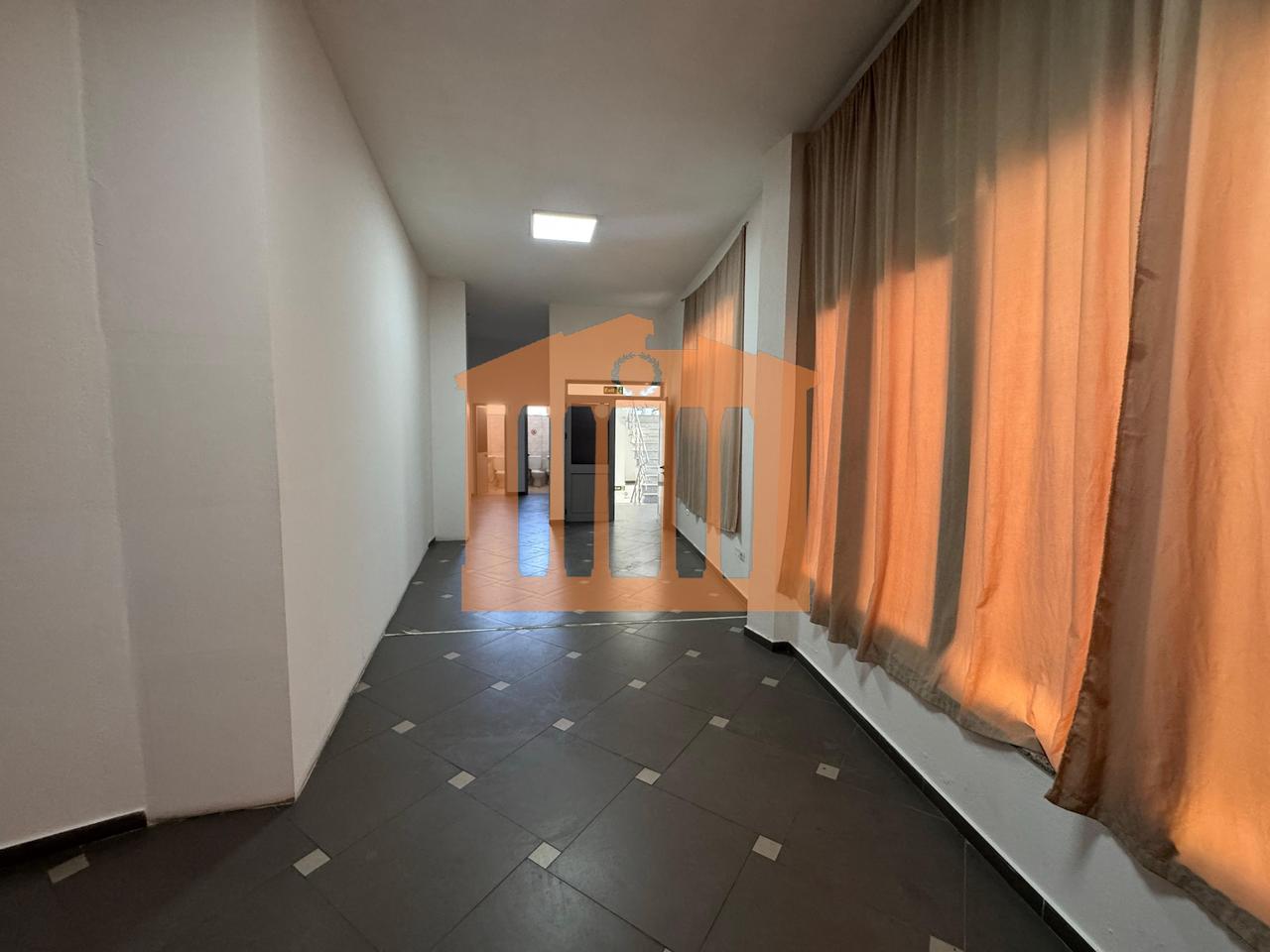BUSINESS PREMISES ON RING ROAD DURRES, FOR RENT!