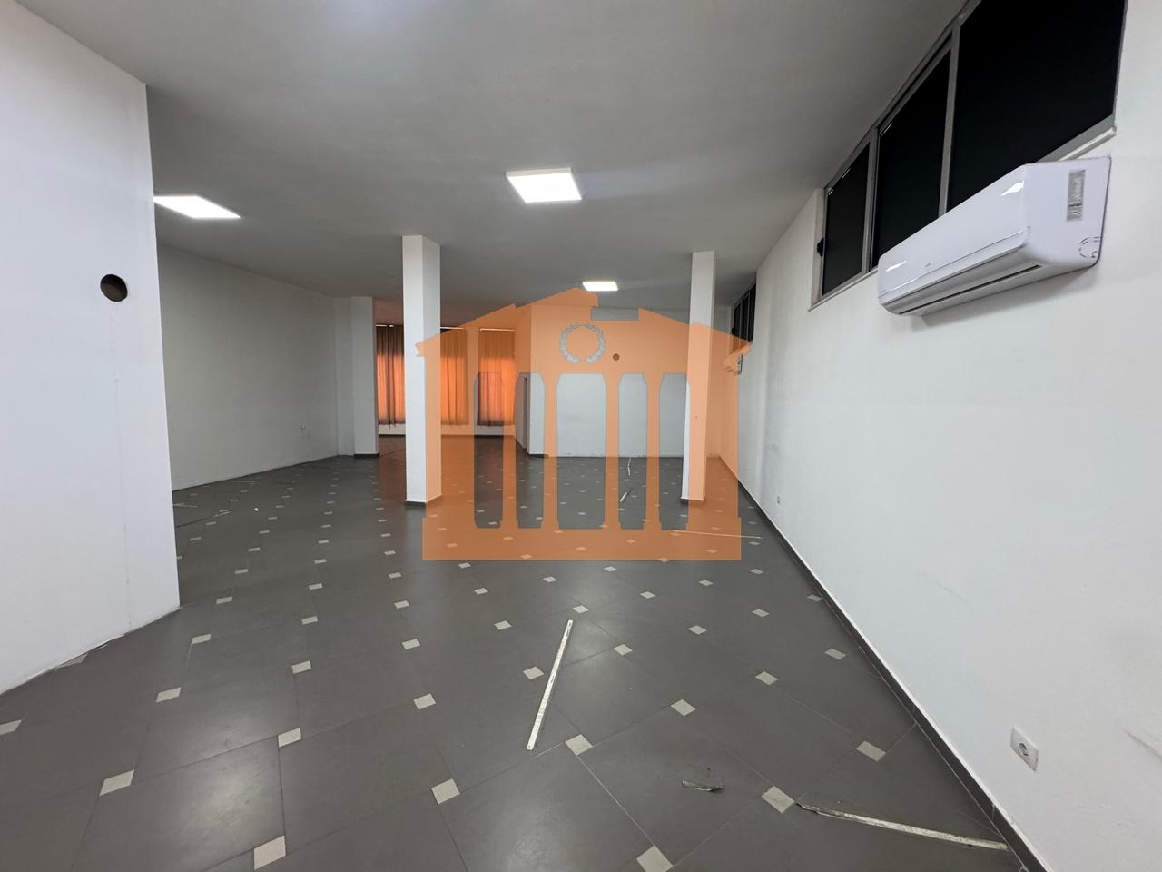 BUSINESS PREMISES ON RING ROAD DURRES, FOR RENT!