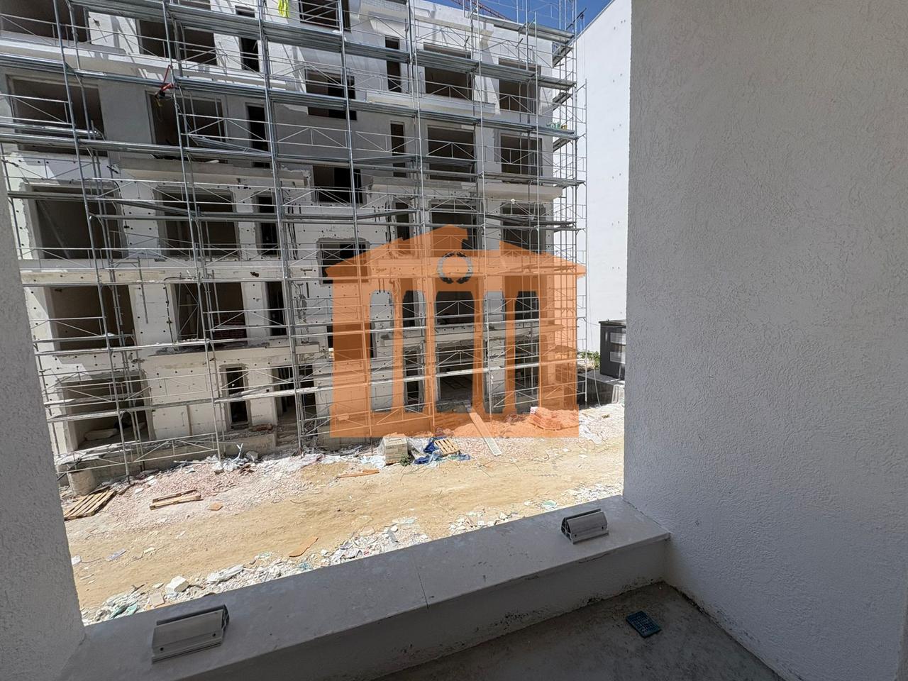 STUDIO APARTMENT IN MALIN E ROBIT, FOR SALE!