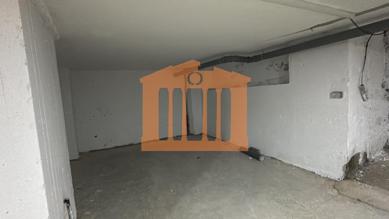 SINGLE GARAGE IN DURRES, FOR SALE!