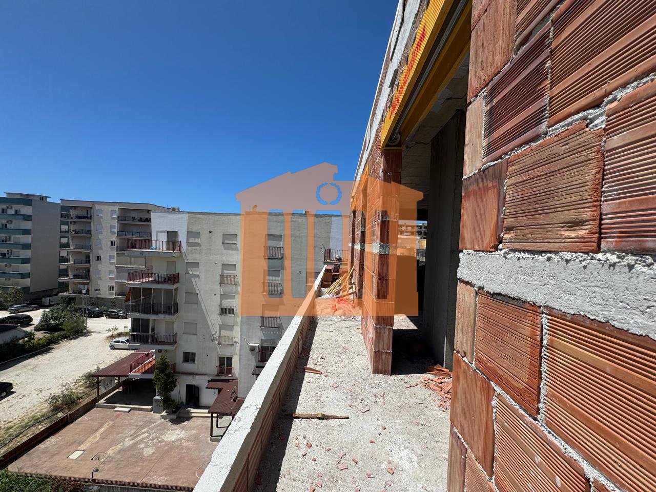 Appartamento 1+1 nella residenza "Atelier 4" con vista mare, in vendita!