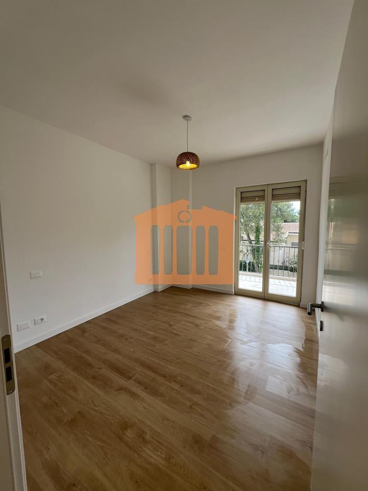 APARTAMENT 2+1 NE GOLEM, PER SHITJE!