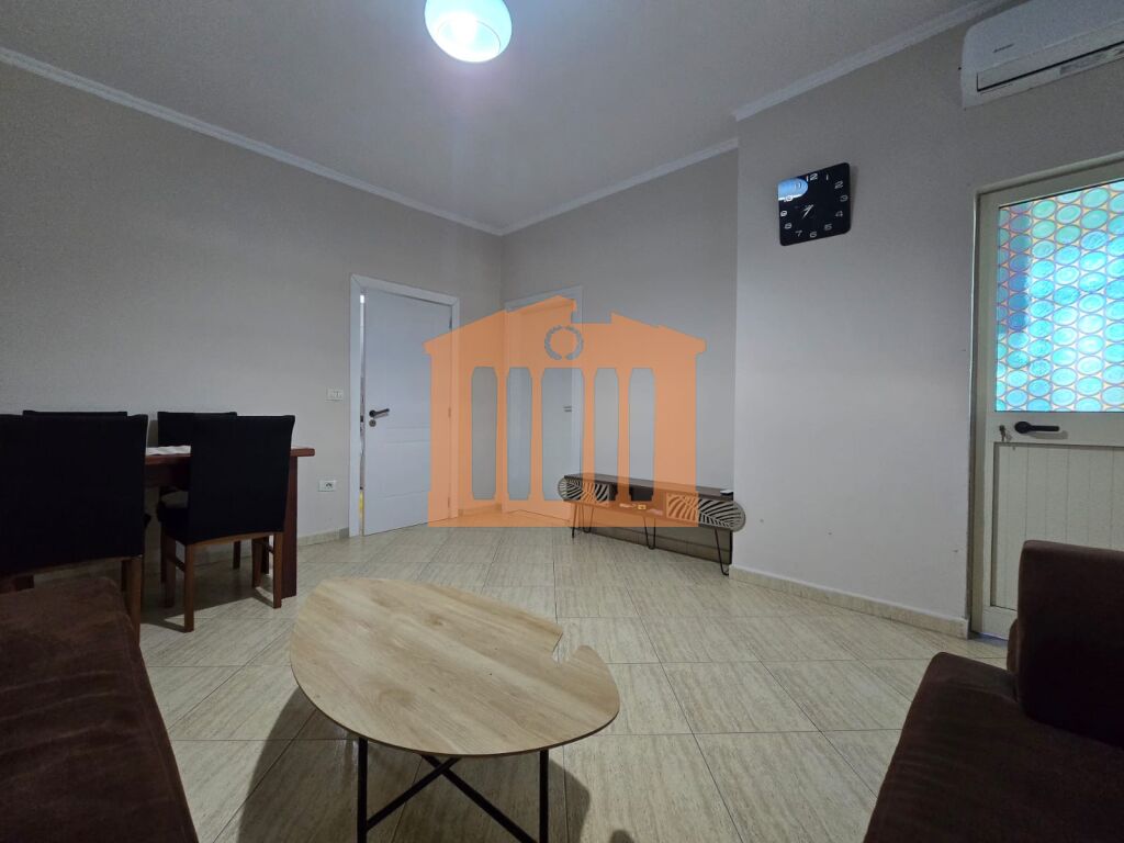 APARTAMENT 2+1 NE QENDER TE DURRESIT, PER QIRA!