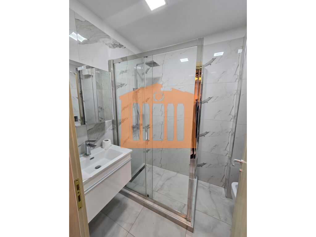 APARTAMENT 2+1+2 ME PAMJE DETI NE VOLLGA PER QIRA !