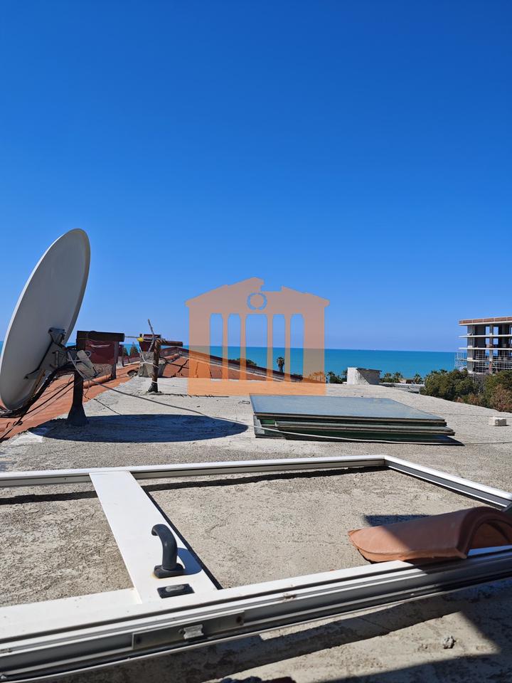 1+1+VERANDA APARTMENT WITH SEA VIEW IN GOLEM, FOR SALE!