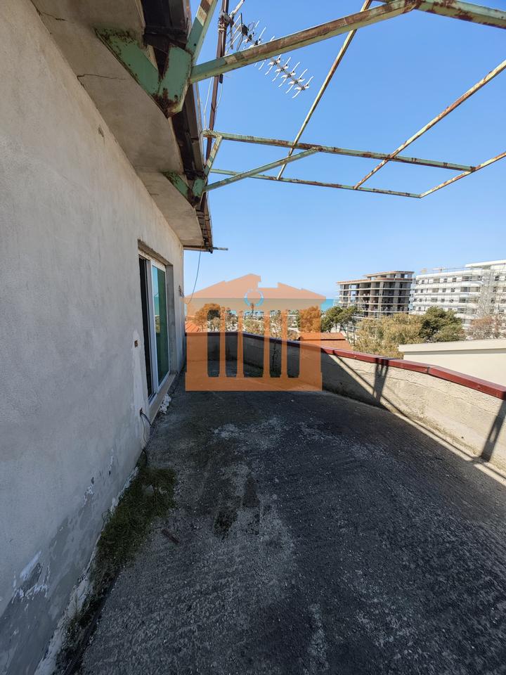 1+1+VERANDA APARTMENT WITH SEA VIEW IN GOLEM, FOR SALE!