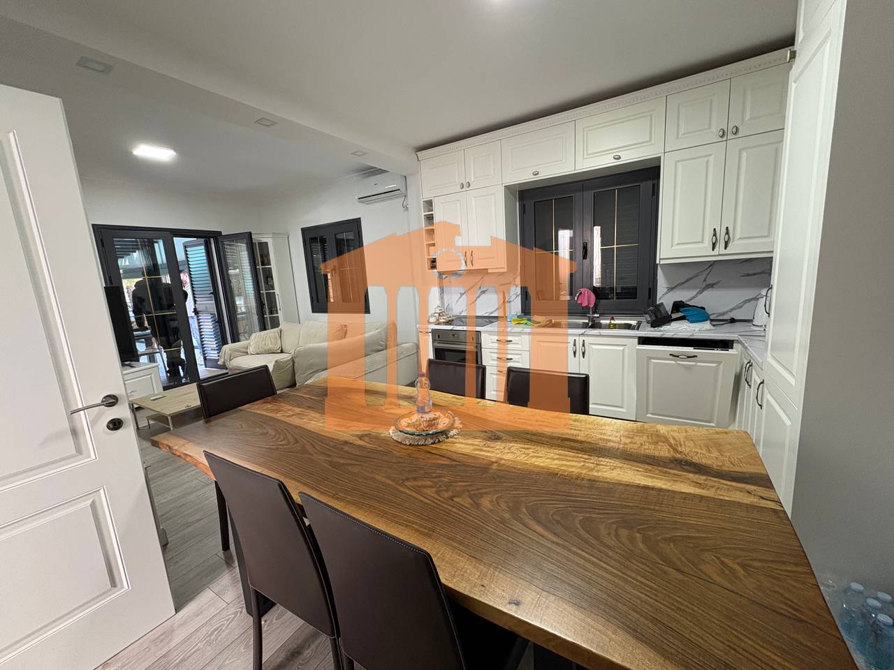 2-STOREY VILLA WITH POOL IN GOLEM, FOR SALE!