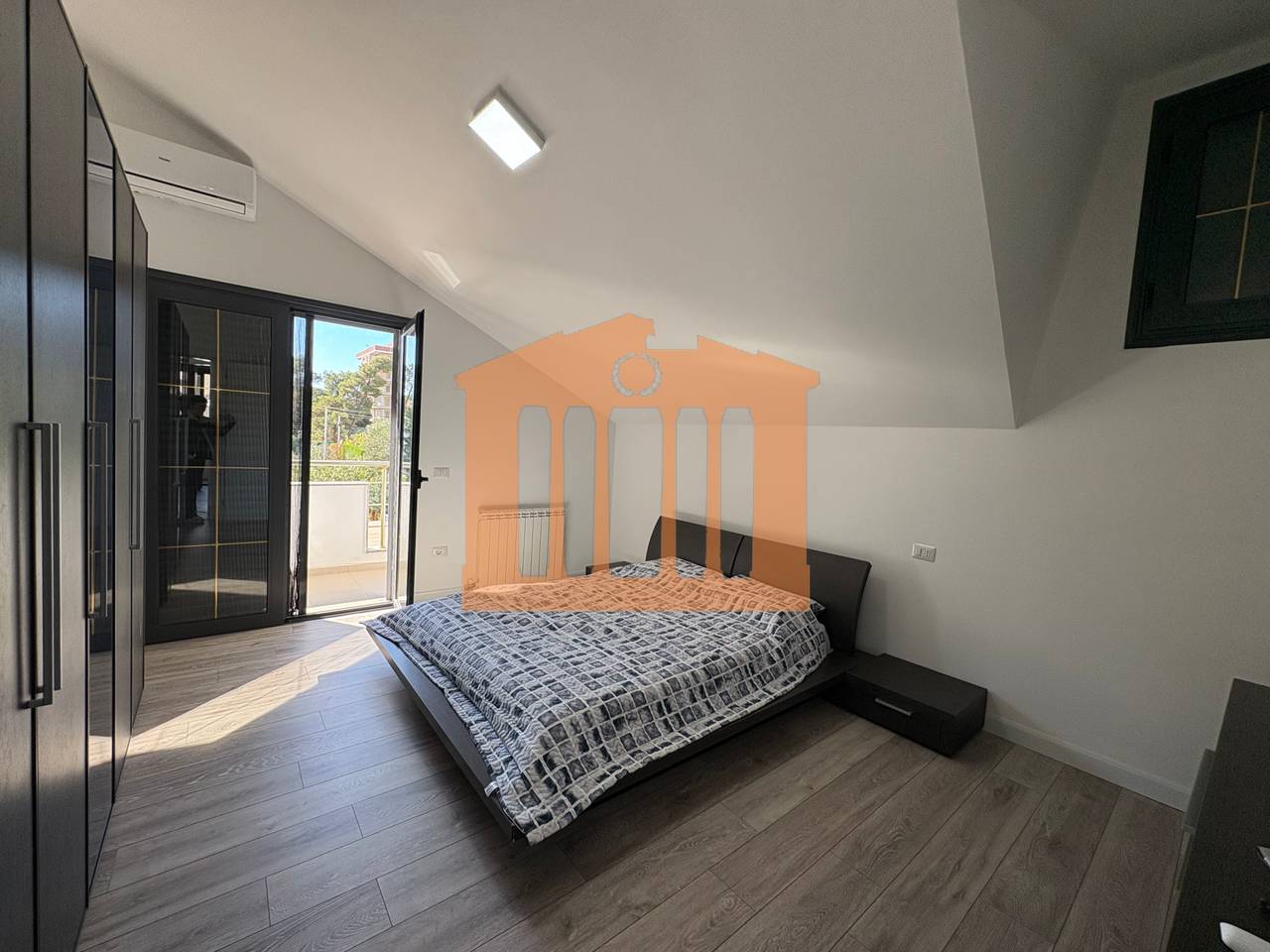 2-STOREY VILLA WITH POOL IN GOLEM, FOR SALE!