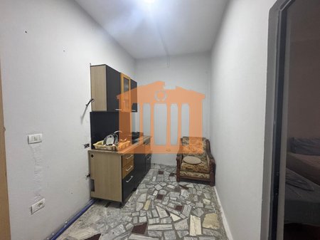 GARSONIERE NE PLAZH DURRES, PER QIRA !