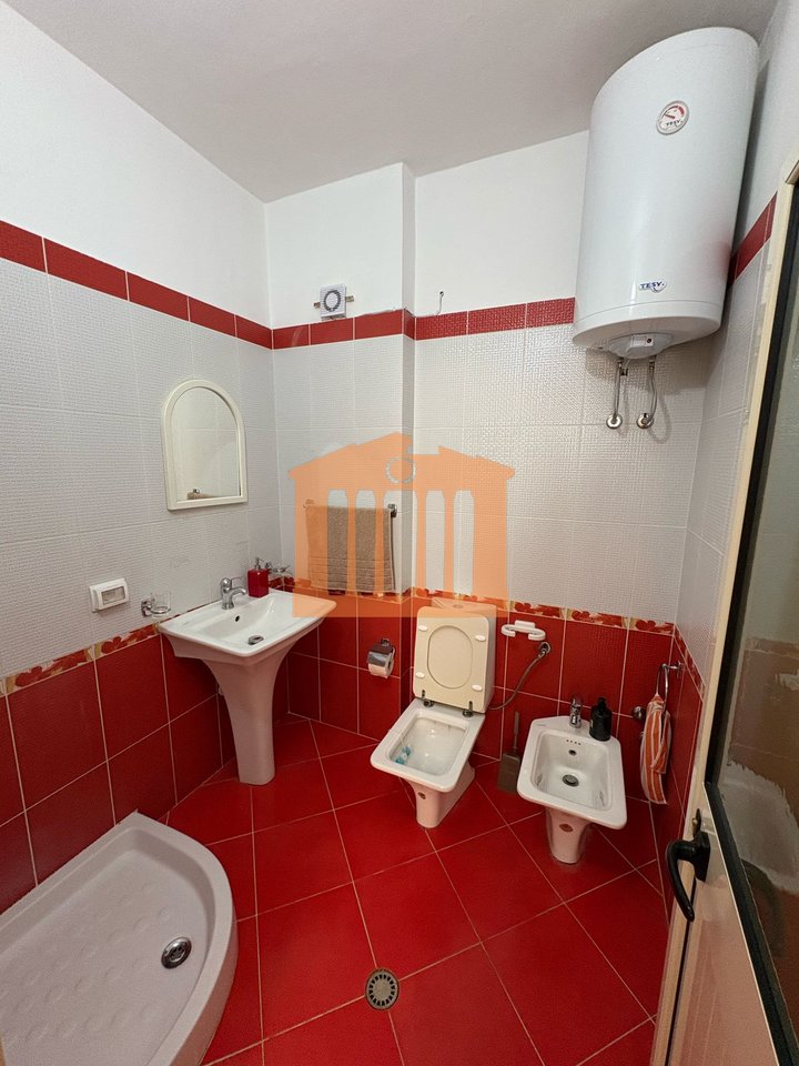 APARTMENT 2+1+2+VERANDA IN THE CENTER OF DURRES, FOR RENT!