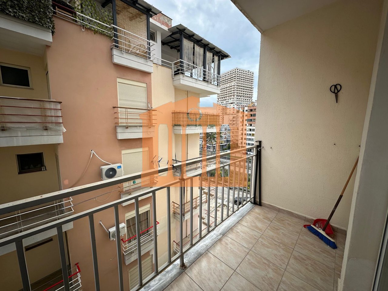 APARTAMENT 1+1 TE SHKEMBI I KAVAJES, PER QIRA!