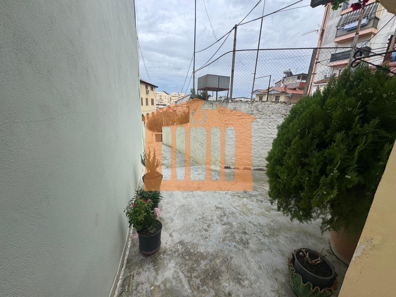 APARTAMENT 2+1 TEK GJYKATA NE DURRES, PER SHITJE !