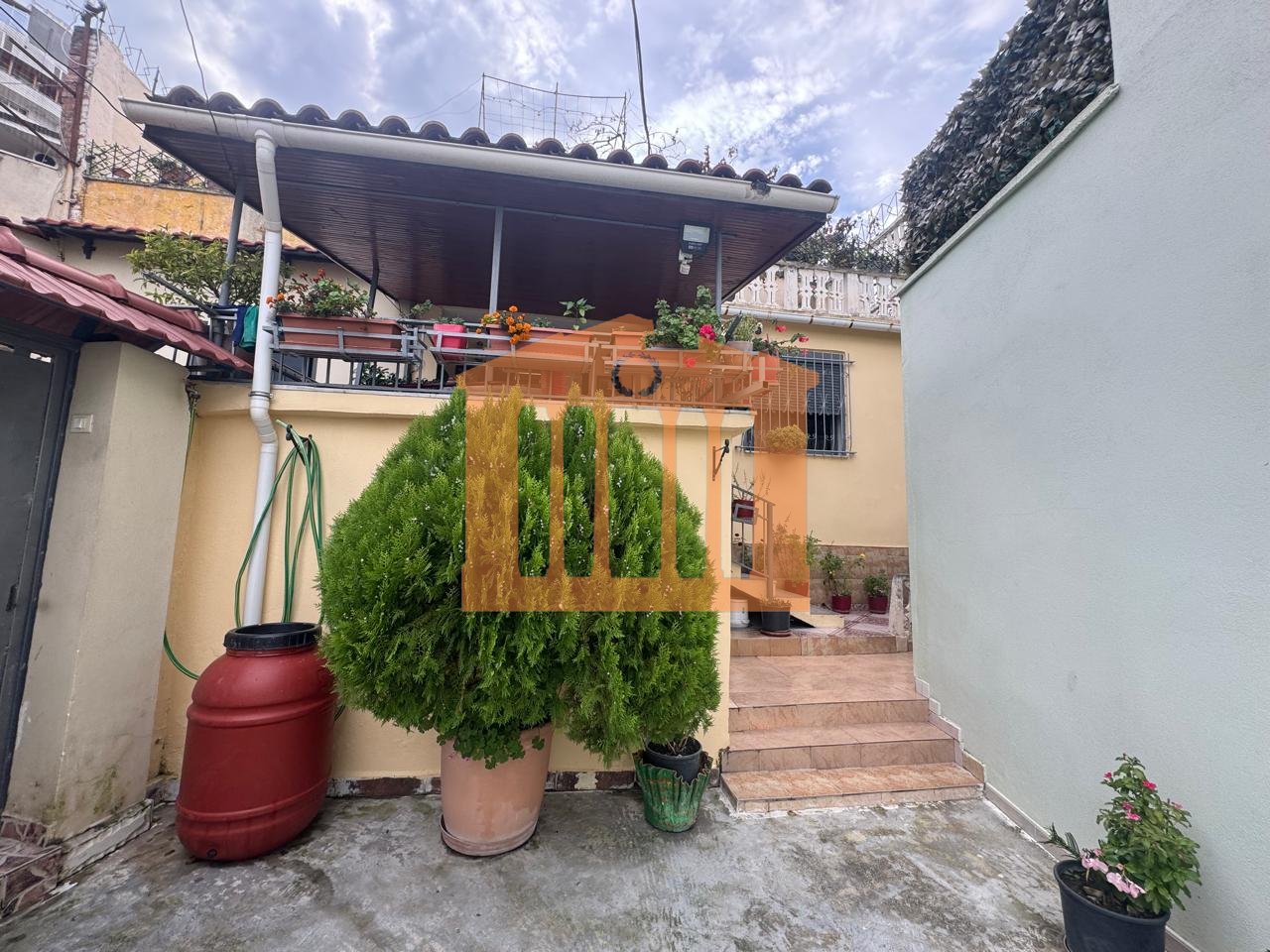 APARTAMENT 2+1 TEK GJYKATA NE DURRES, PER SHITJE !