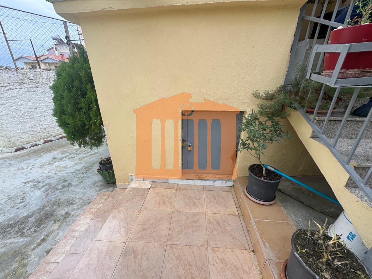 APARTAMENT 2+1 TEK GJYKATA NE DURRES, PER SHITJE !