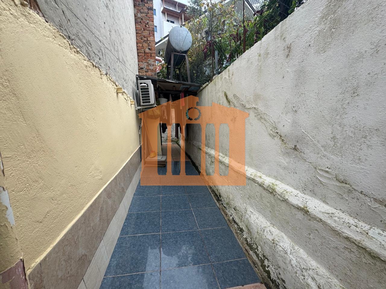 APARTAMENT 2+1 TEK GJYKATA NE DURRES, PER SHITJE !