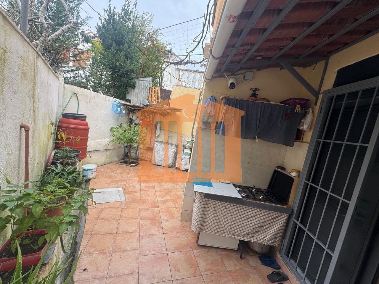 APARTAMENT 2+1 TEK GJYKATA NE DURRES, PER SHITJE !