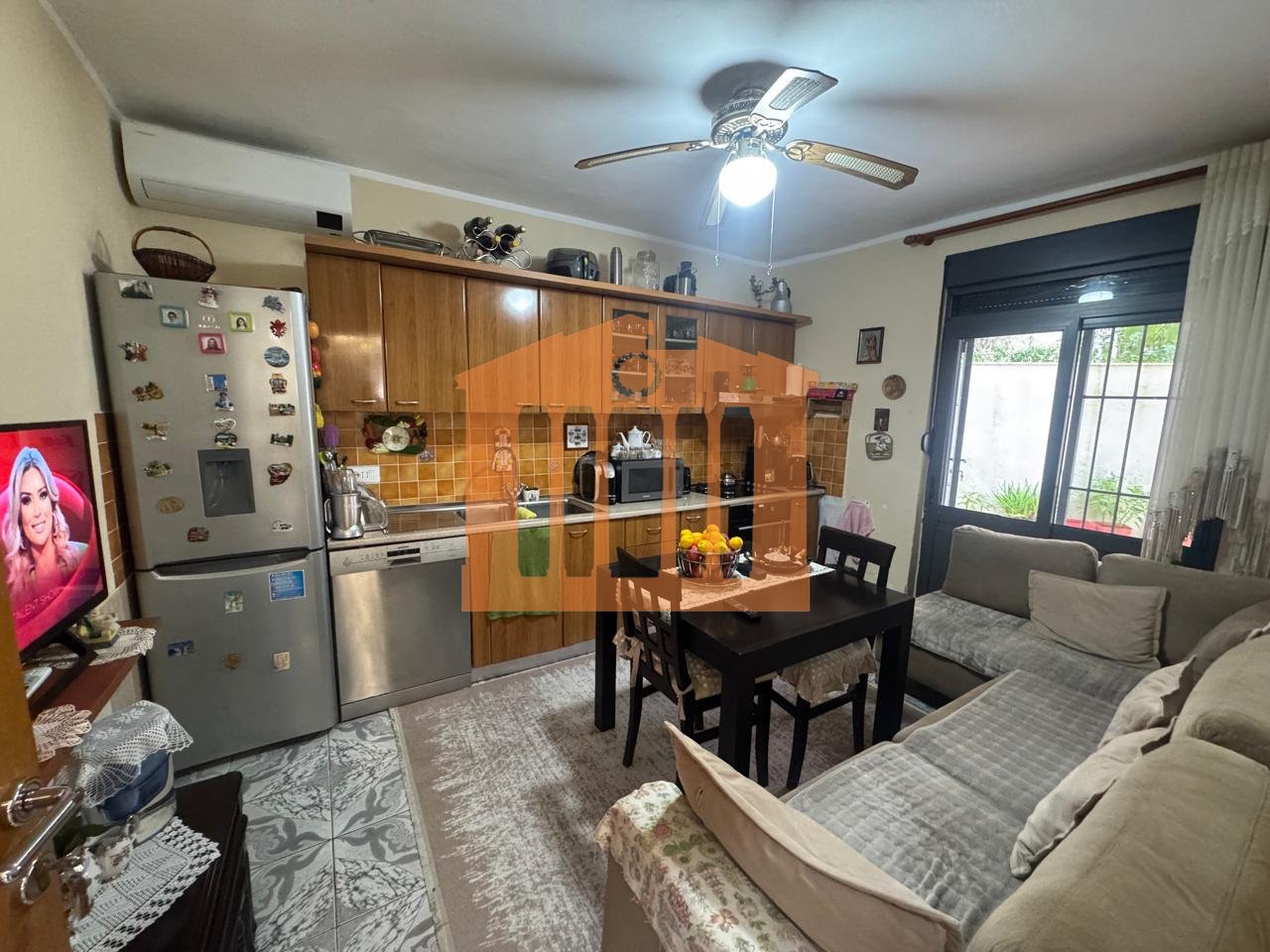 APARTAMENT 2+1 TEK GJYKATA NE DURRES, PER SHITJE !