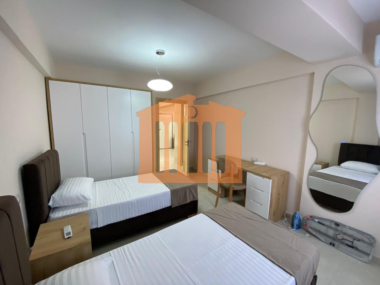 APPARTAMENTO 2+1+ POSTO AUTO VICINO AI TRIBUNALI - DURAZZO, IN VENDITA!