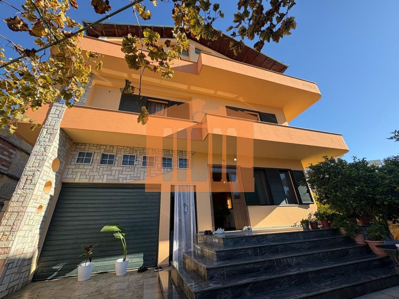 VILE 3-KATE ME LOKAL NE SHKOZET- DURRES, PER SHITJE !