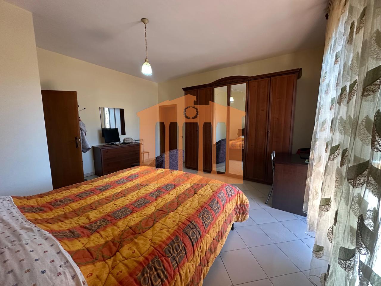 VILE 3-KATE ME LOKAL NE SHKOZET- DURRES, PER SHITJE !