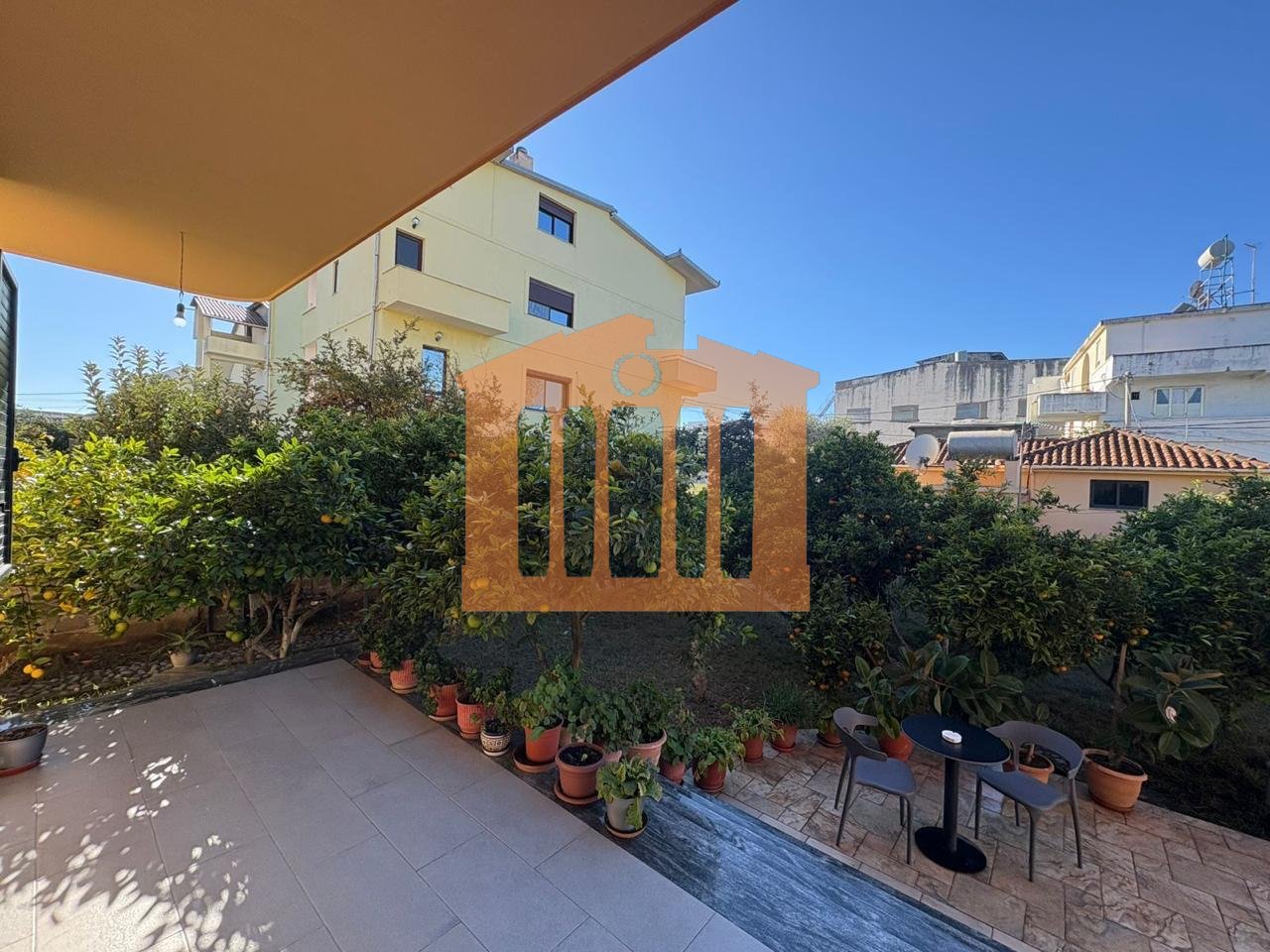 VILE 3-KATE ME LOKAL NE SHKOZET- DURRES, PER SHITJE !