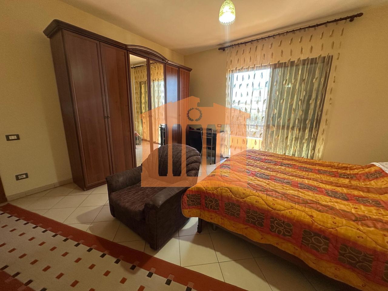 VILE 3-KATE ME LOKAL NE SHKOZET- DURRES, PER SHITJE !