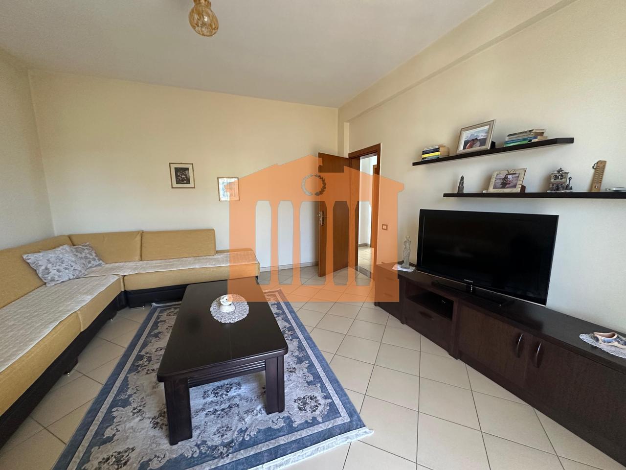 VILE 3-KATE ME LOKAL NE SHKOZET- DURRES, PER SHITJE !