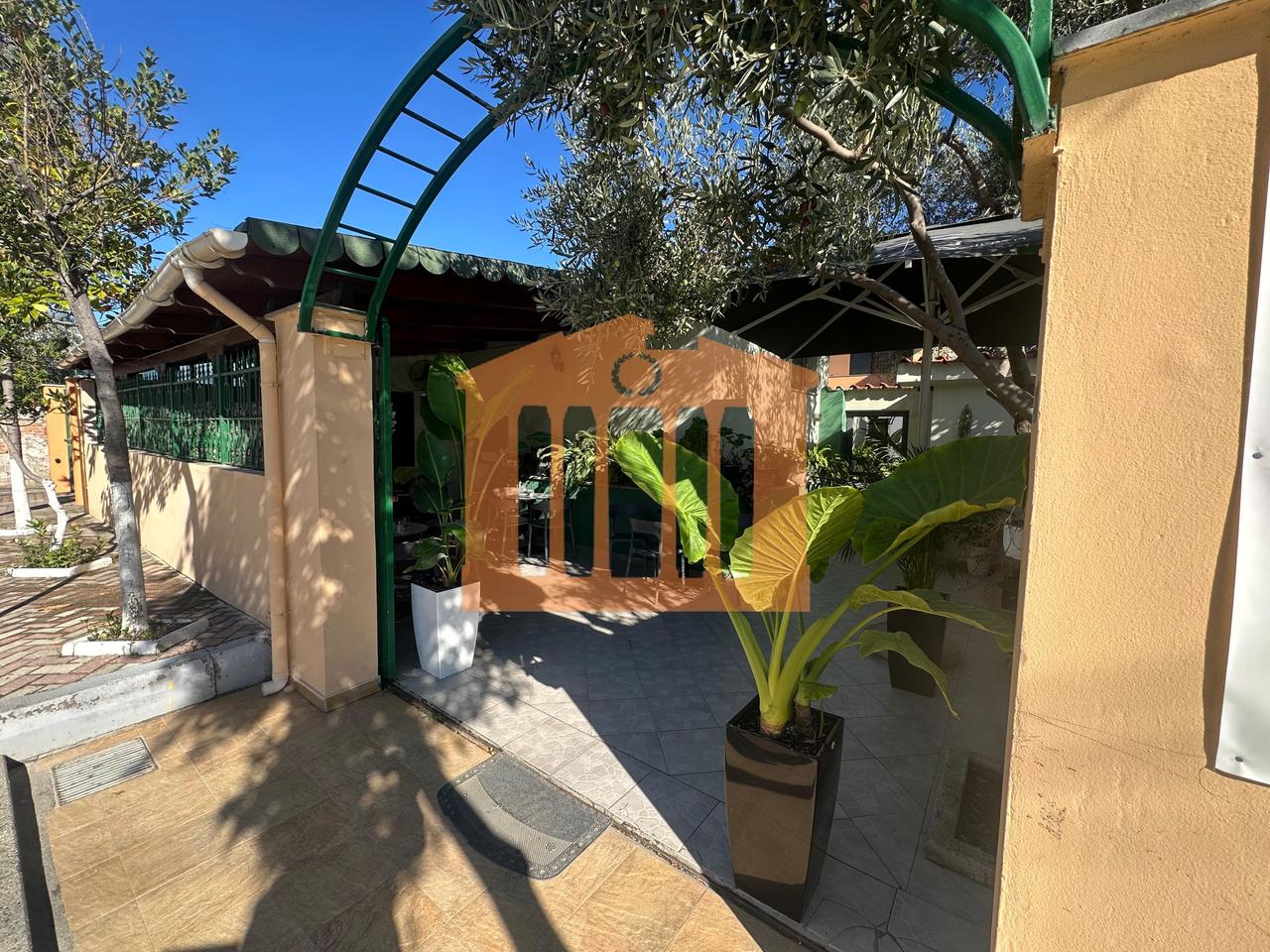 VILE 3-KATE ME LOKAL NE SHKOZET- DURRES, PER SHITJE !