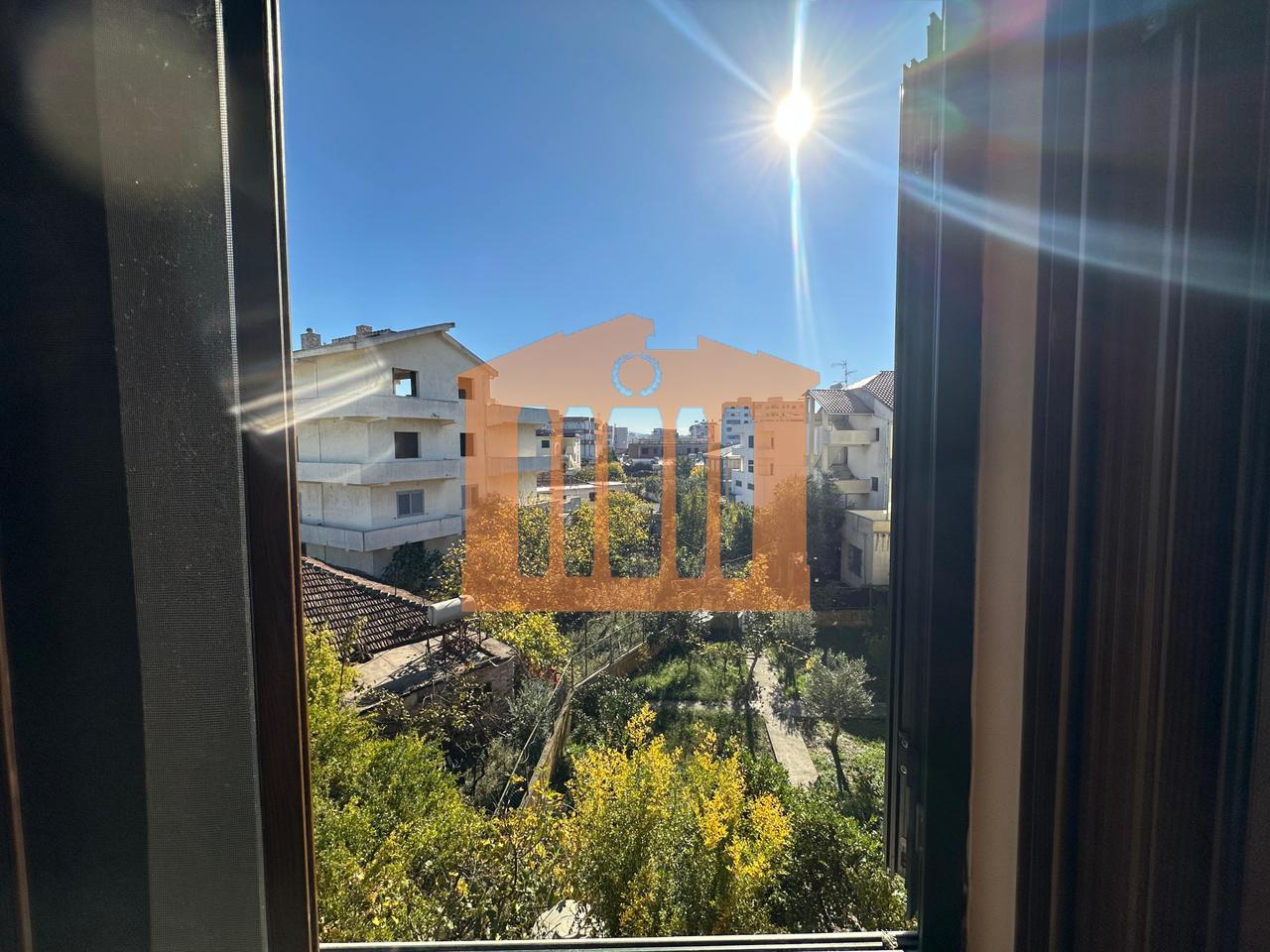 VILE 3-KATE ME LOKAL NE SHKOZET- DURRES, PER SHITJE !