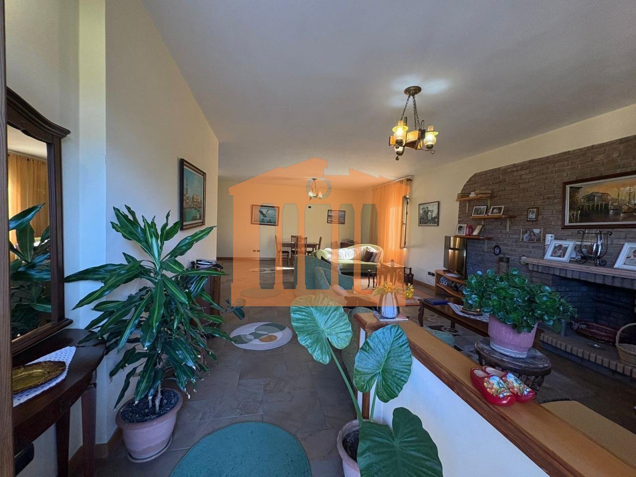 VILE 3-KATE ME LOKAL NE SHKOZET- DURRES, PER SHITJE !