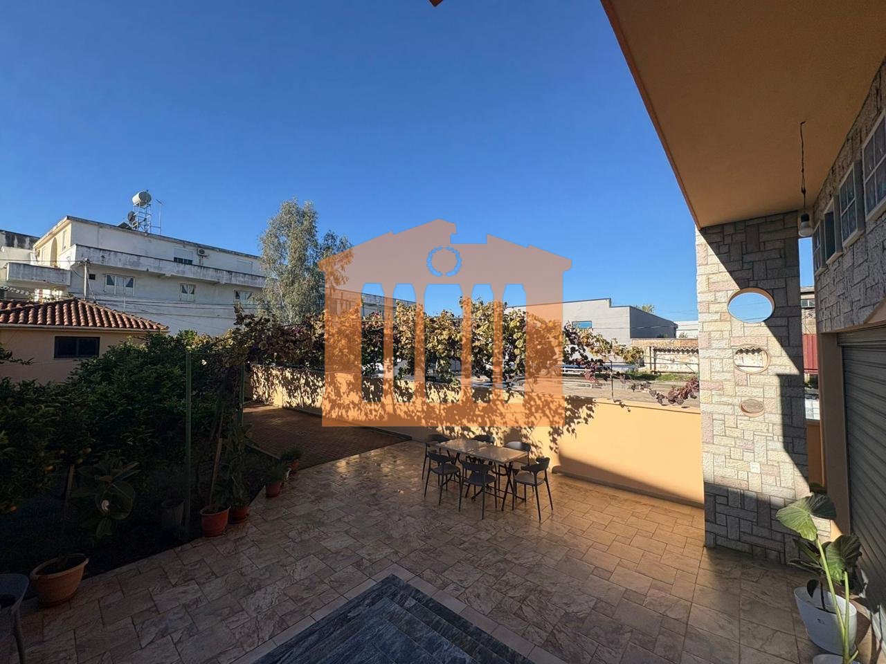 VILE 3-KATE ME LOKAL NE SHKOZET- DURRES, PER SHITJE !