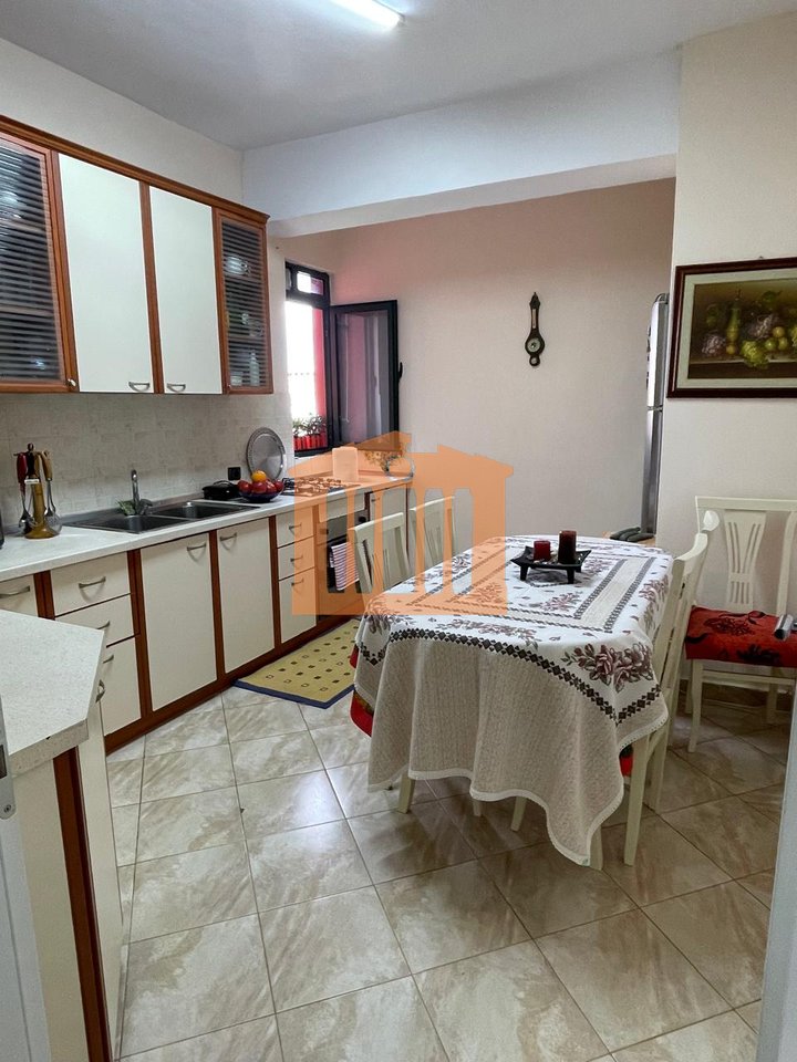 APARTMENT 2+1+2 IN THE CENTER OF DURRES, FOR RENT!