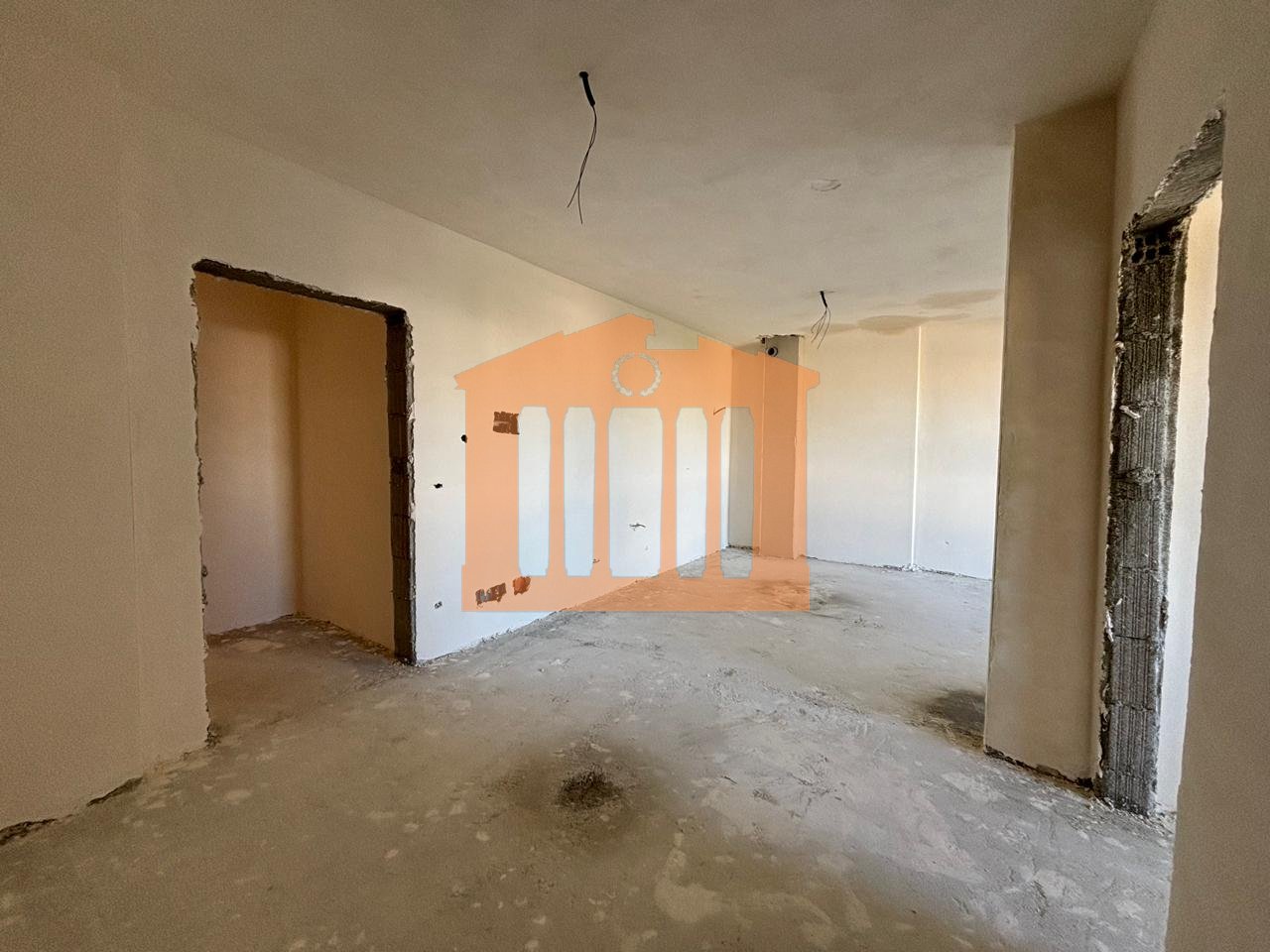 APARTMENT 1+1+ PARKING SPACE IN ROBI MOUNTAIN, FOR SALE!